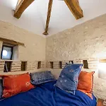 Casa rural La Cour Du Liege-charming Renovated Country Estate