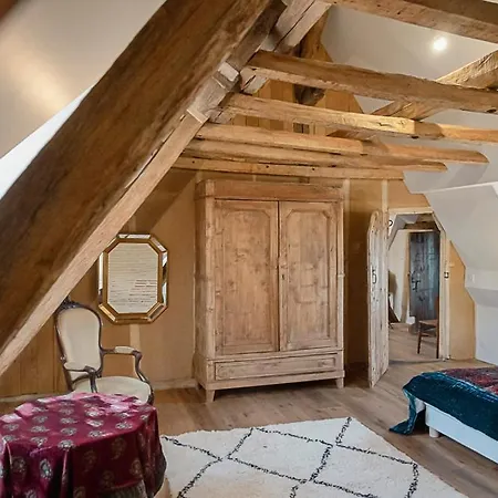 La Cour Du Liege-charming Renovated Country Estate Летний дом Clefs