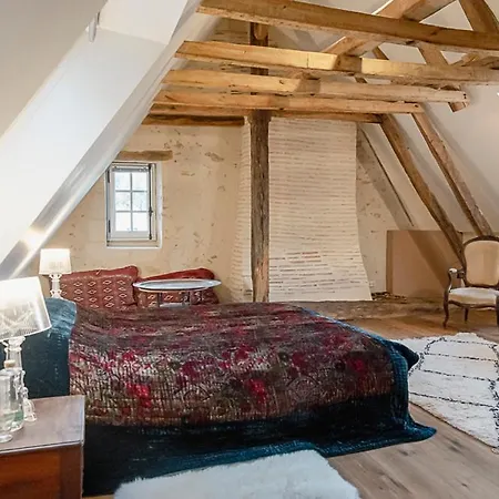 La Cour Du Liege-charming Renovated Country Estate Clefs